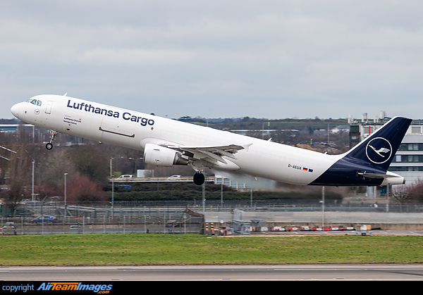 Airbus A321-211(P2F)