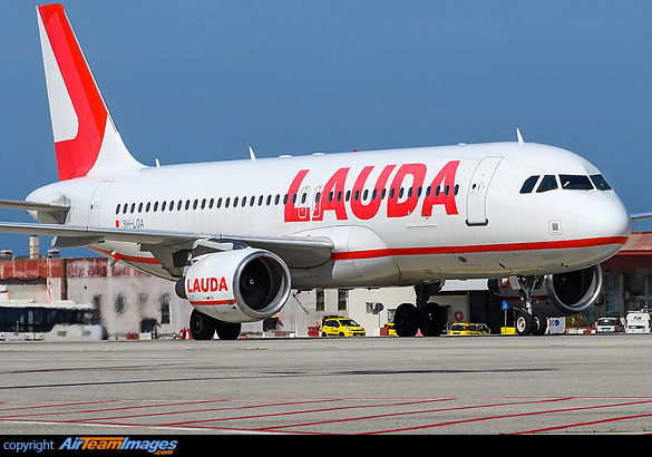 Airbus A320-214