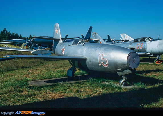 Yakovlev Yak-23