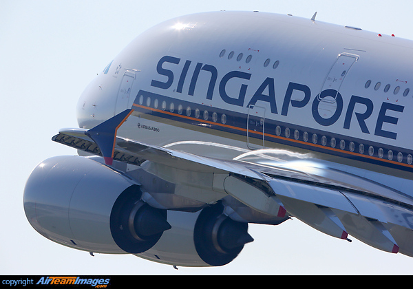 Airbus A380-841