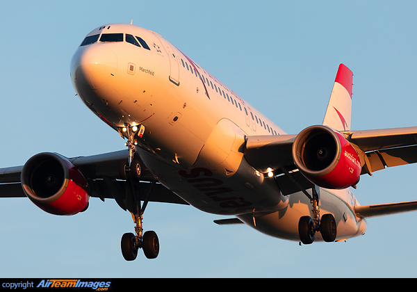 Airbus A320-214