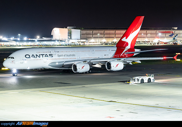 Airbus A380-842