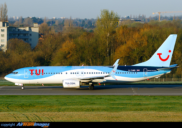 Boeing 737-8K5