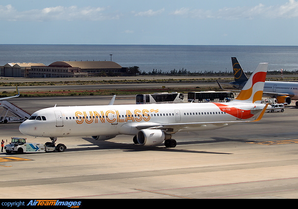 Airbus A321-211