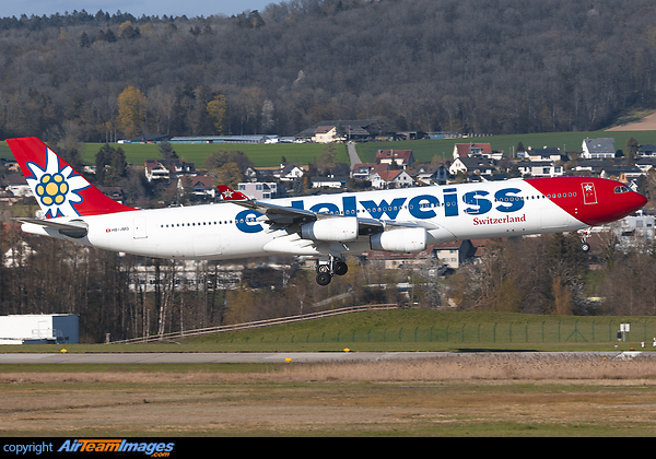 Airbus A340-313X