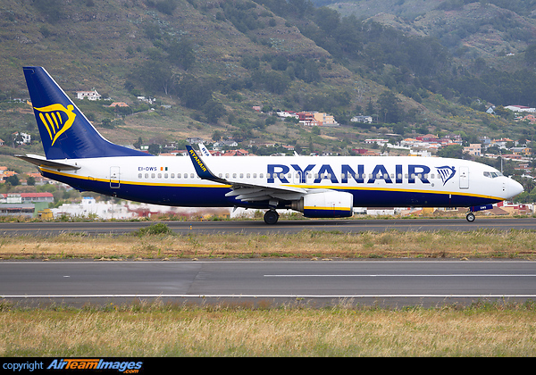 Boeing 737-8AS