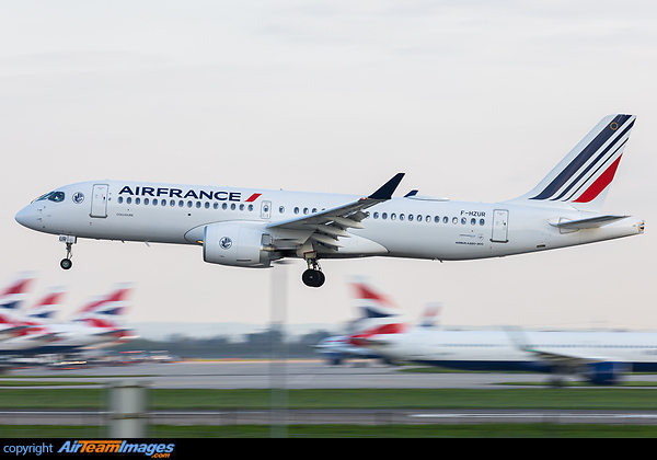 Airbus A220-300
