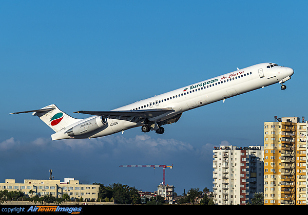 McDonnell Douglas MD-82