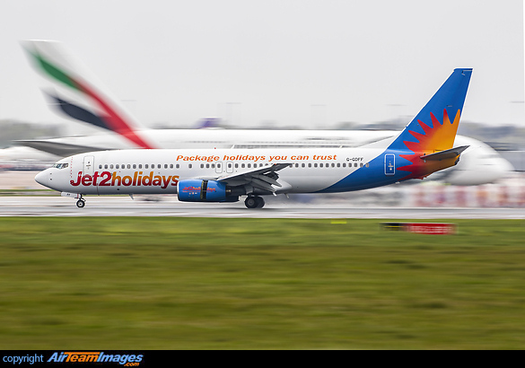 Boeing 737-85P