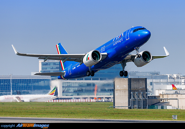 Airbus A320-272N