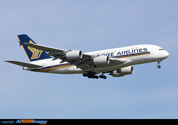 Airbus A380-841