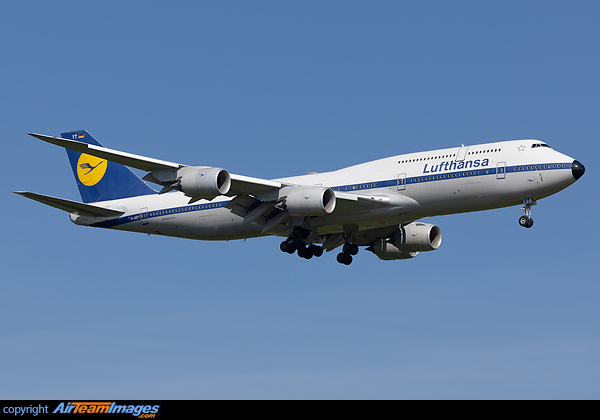 Boeing 747-830