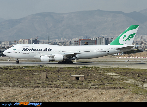 Boeing 747-3B3M