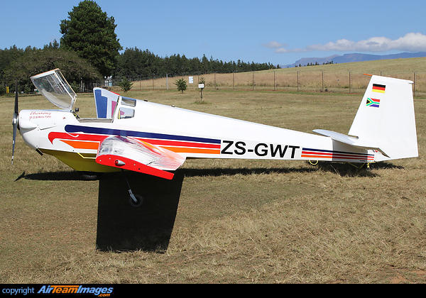 Scheibe SF-25 Motorfalke