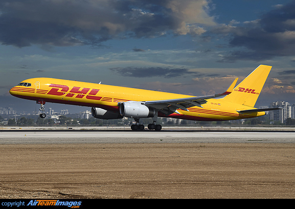 Boeing 757-223(PCF)