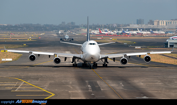 Boeing 747-412F/SCD