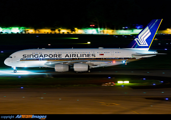 Airbus A380-841