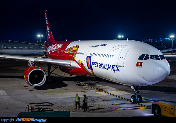 Airbus A330-343