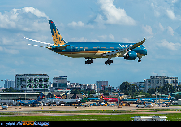 Boeing 787-10 Dreamliner