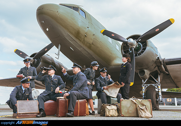 Douglas C-47B Dakota 4 (DC-3)