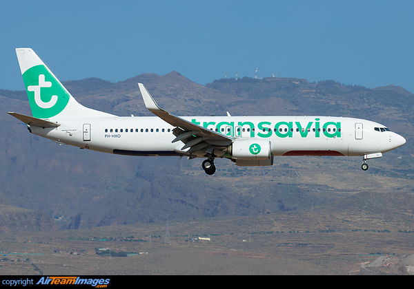 Boeing 737-8K2
