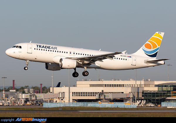 Airbus A320-214