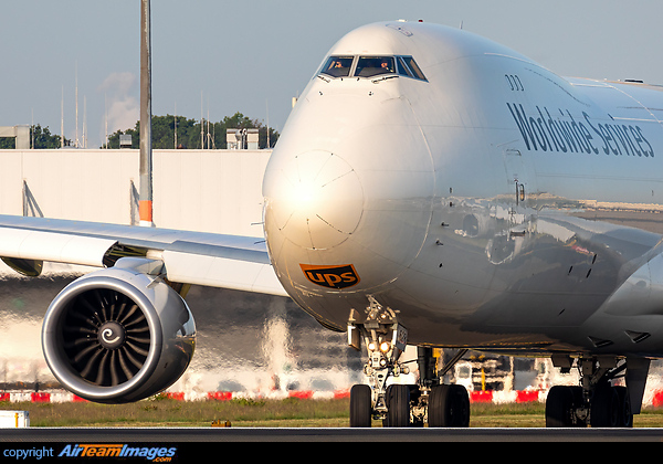 Boeing 747-84AF
