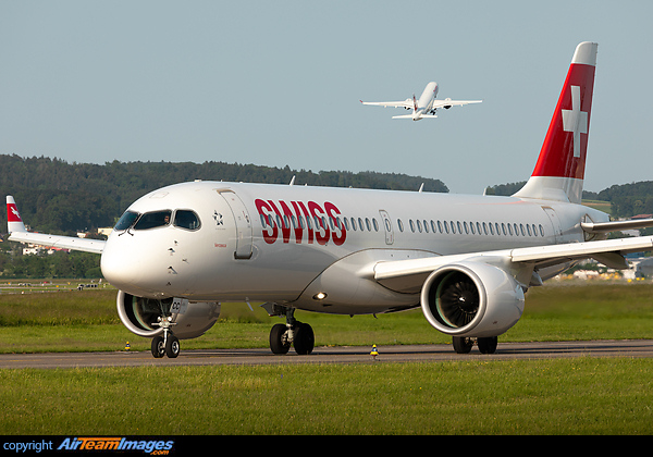 Airbus A220-300