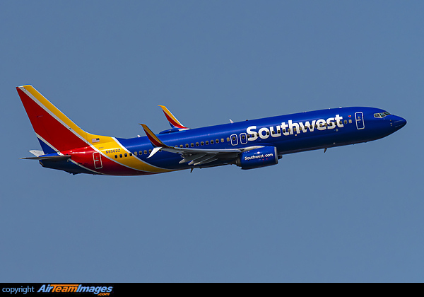 Boeing 737-8H4