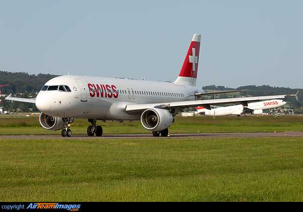 Airbus A320-214