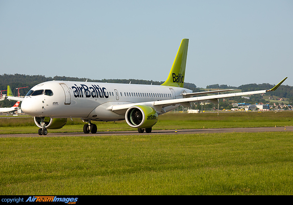 Airbus A220-300