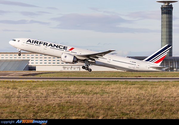 Boeing 777-328/ER