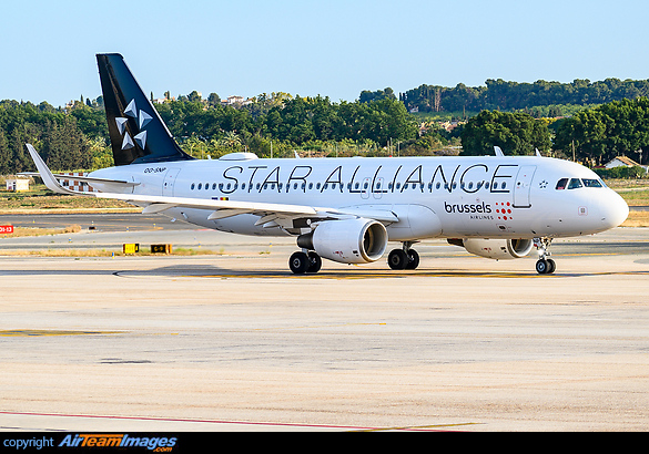 Airbus A320-214