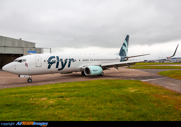 Ex LN-FGC of Flyr about to enter the Airbourne paint shop, to be painted into Jet2 colours of its new operator Boeing 737-8KN
