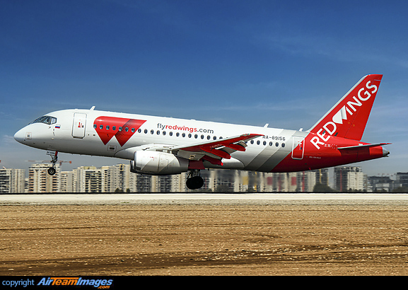 Sukhoi SuperJet 100-95LR