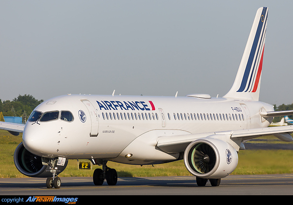 Airbus A220-300