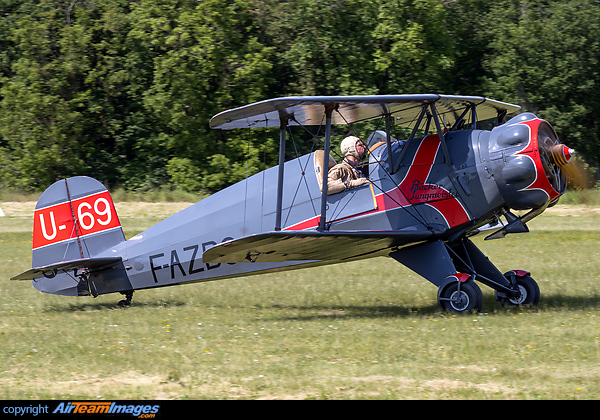 Bucker Bu-133 Jungmeister