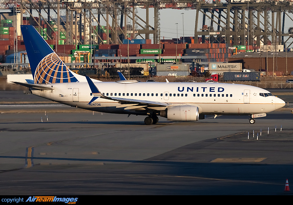 Boeing 737-724