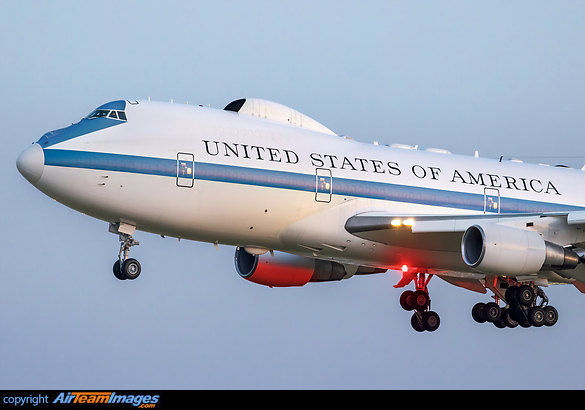 Boeing E-4B