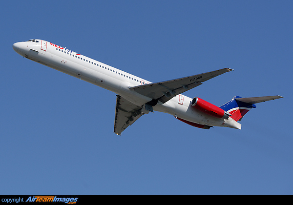 McDonnell Douglas MD-82