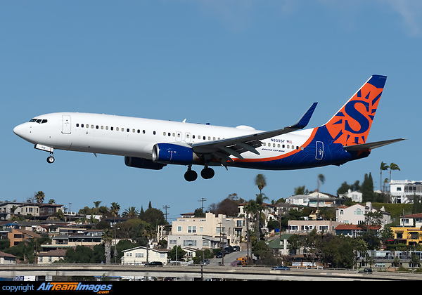 Boeing 737-8JP