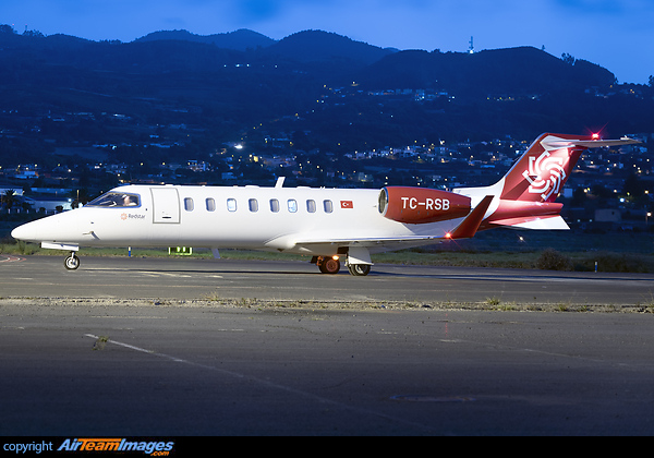 Bombardier Learjet 45