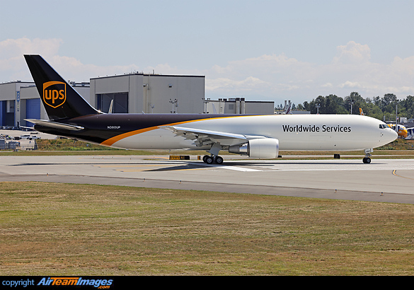 Boeing 767-34AF/ER