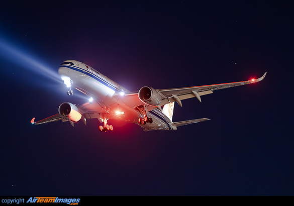 Airbus A350-941