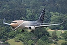 Short finals for runway 28