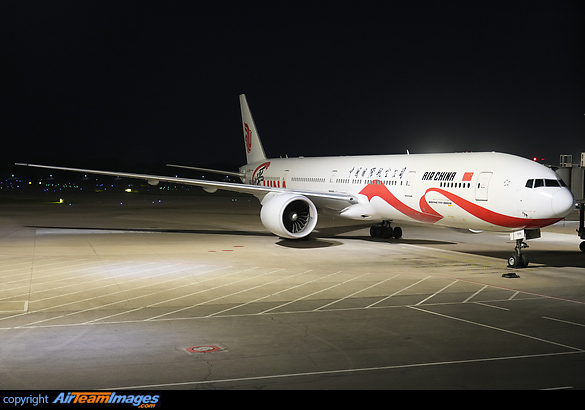 Boeing 777-39L/ER