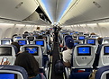 Boeing 737-852