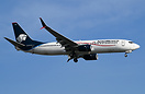 Boeing 737-852