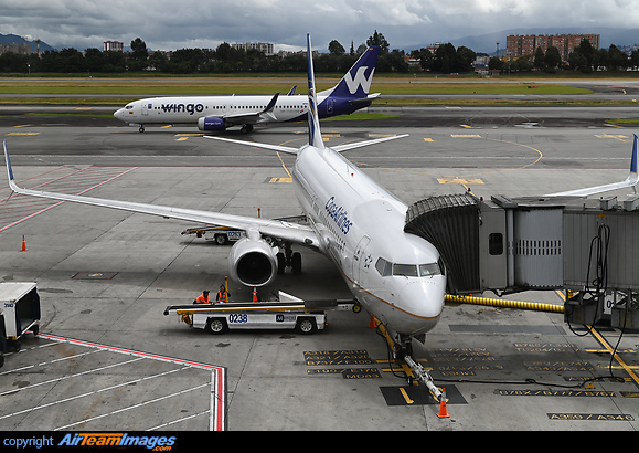 Boeing 737-8V3