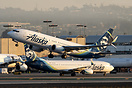 Boeing 737-890